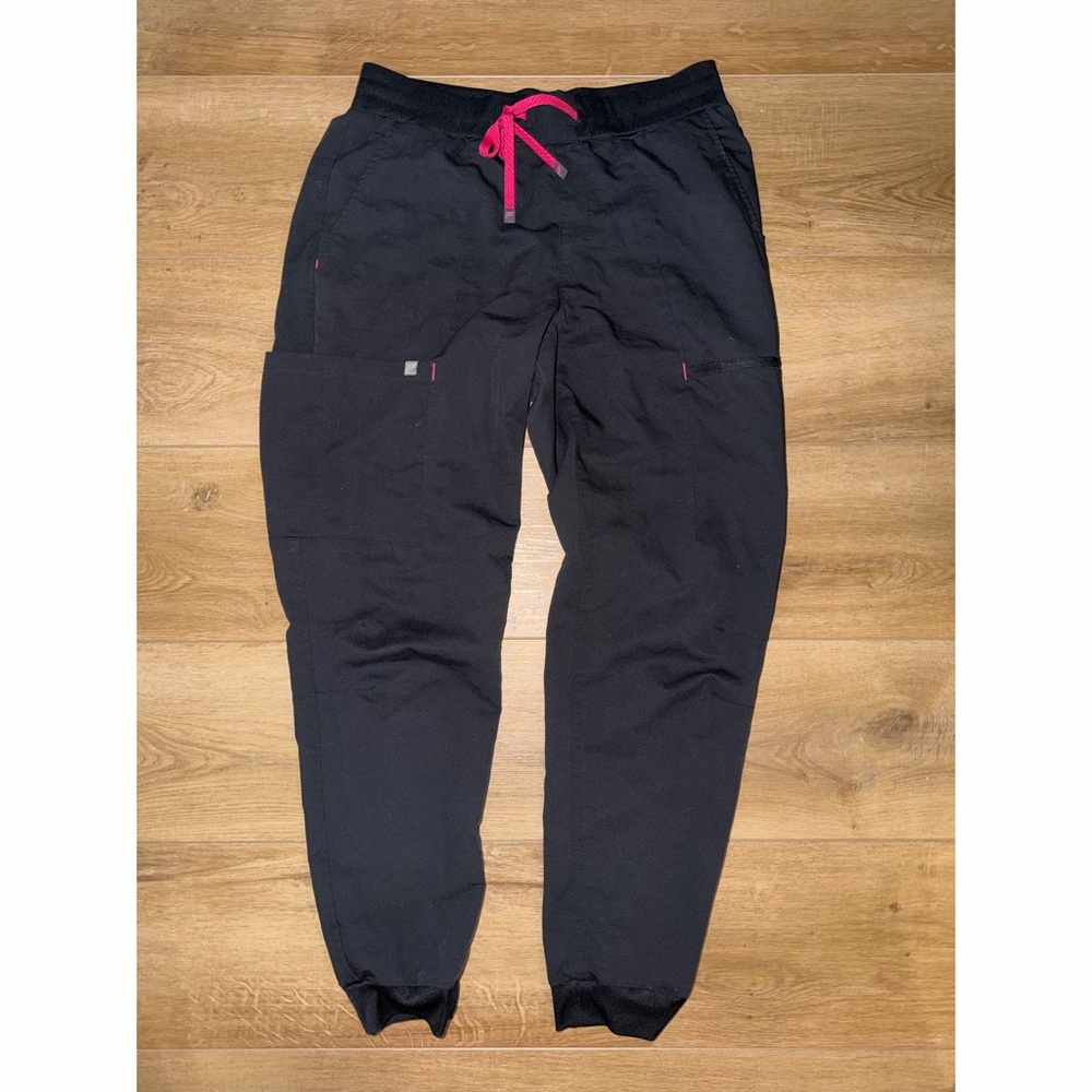 Women’s Fabletics Scrub Pants